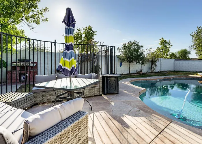 Oasis W/ Diving Pool By Spring Training, Dtwn